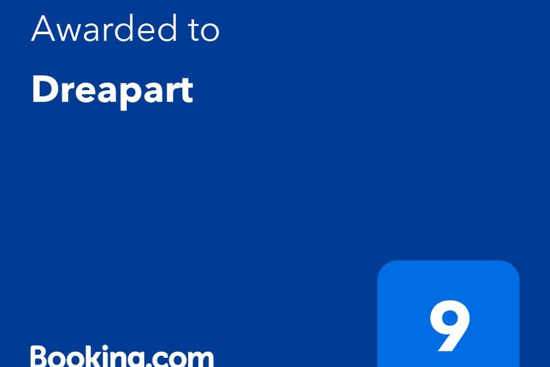 Dreapart بروشت غداينسكي المظهر الخارجي الصورة